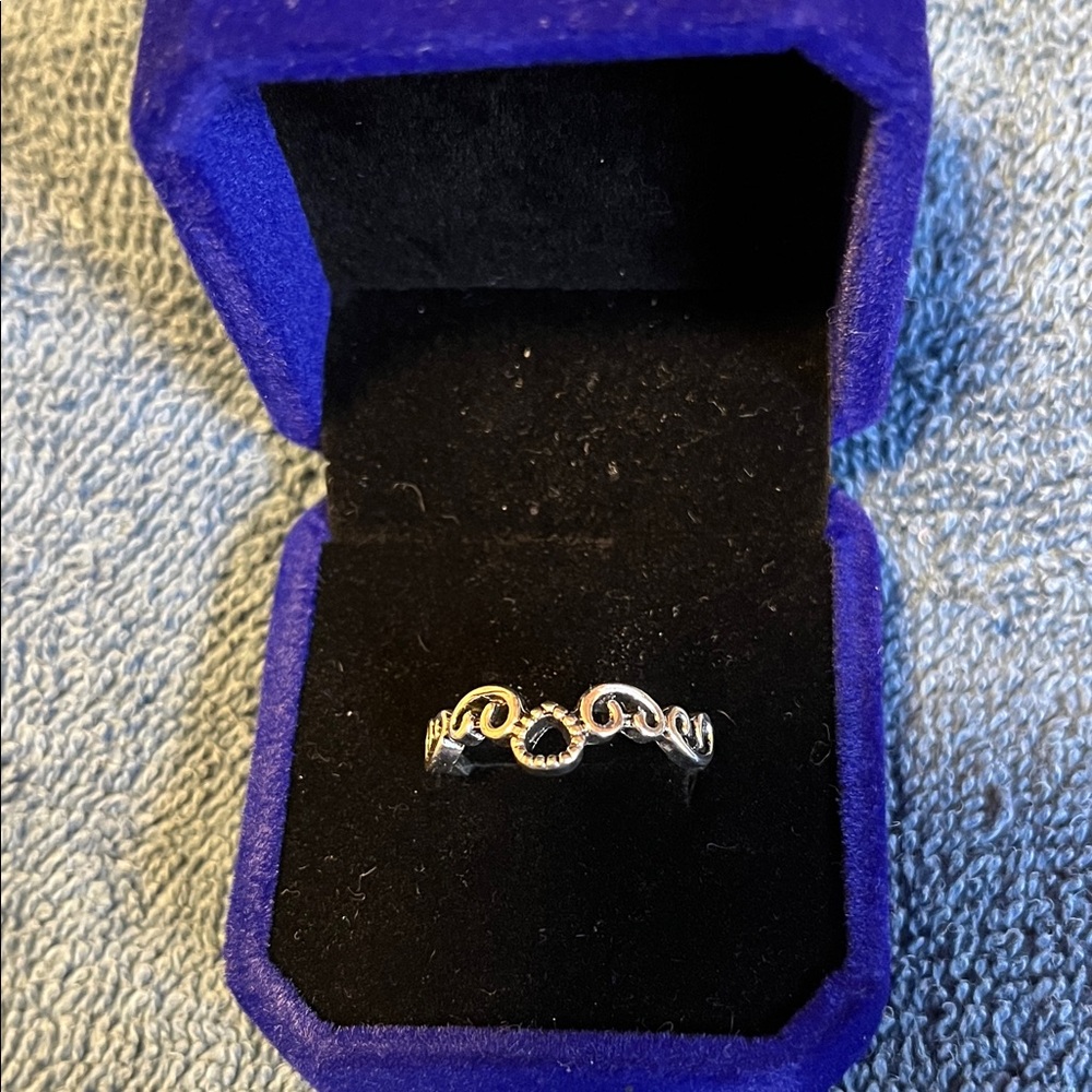 Elegant Silver Women's Ring